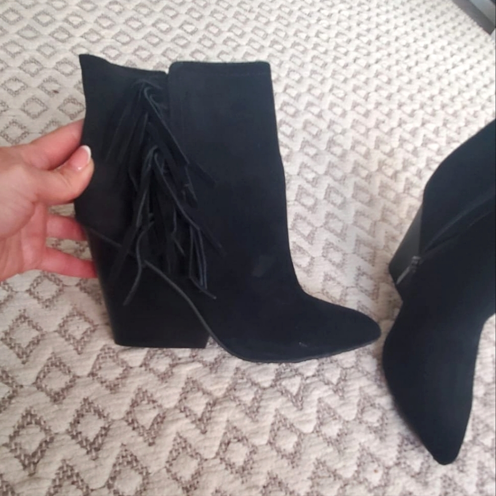 Isola black booties | size 8 | NEW